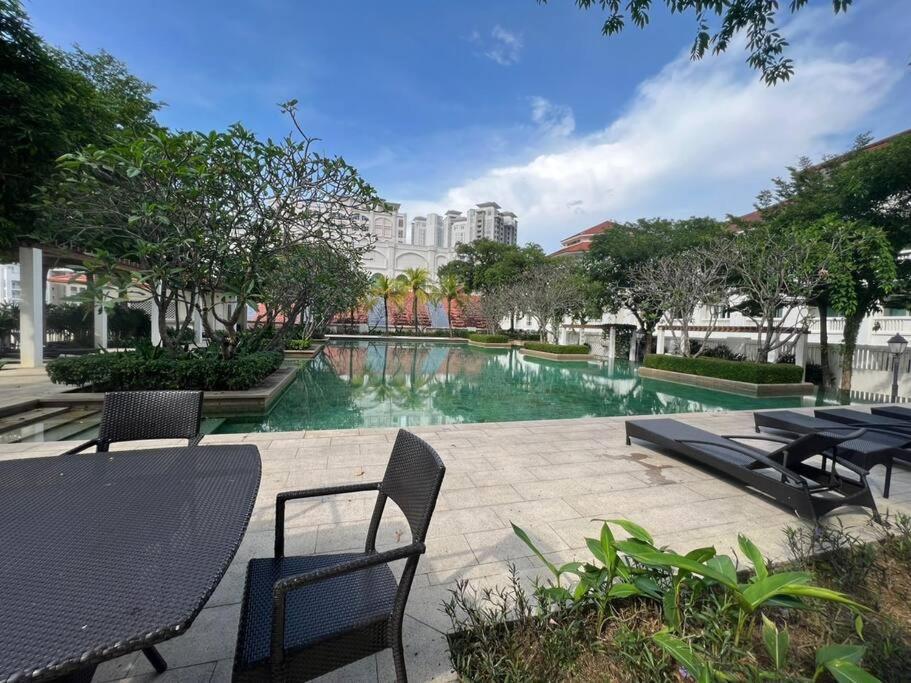 Perfect Marina Stay@ Strait Quay /W Big Balcony + Carpark Bagan Jermal Exteriör bild